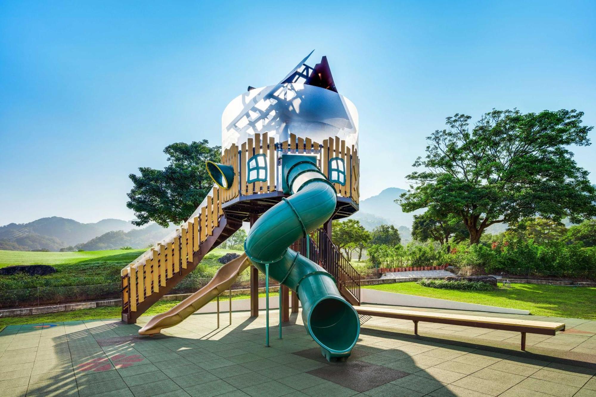 The Westin Tashee Resort, Taoyuan Daxi Exterior foto Playground at the park